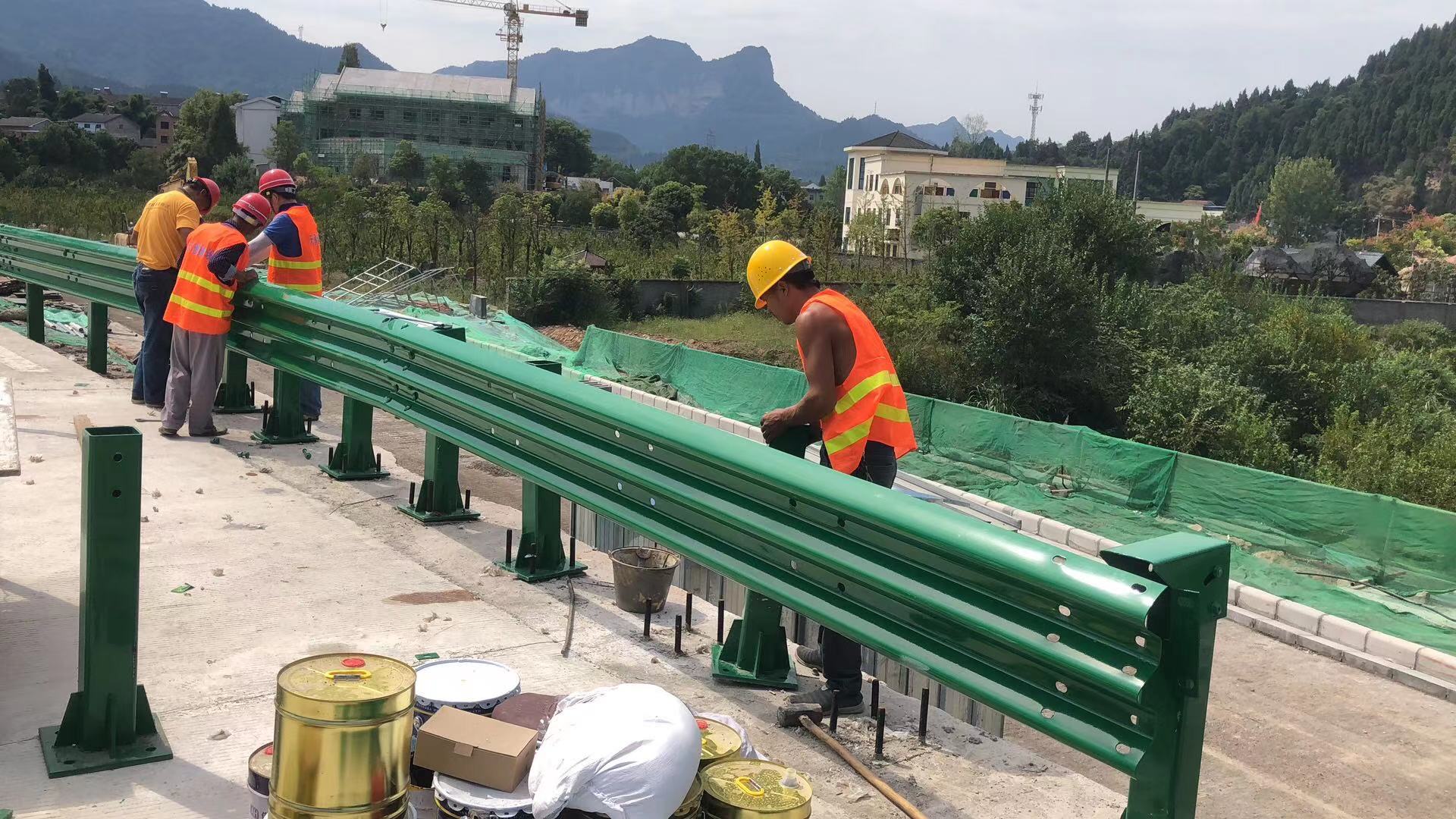 涪城区波形护栏立柱热镀锌波形护栏 - 推荐